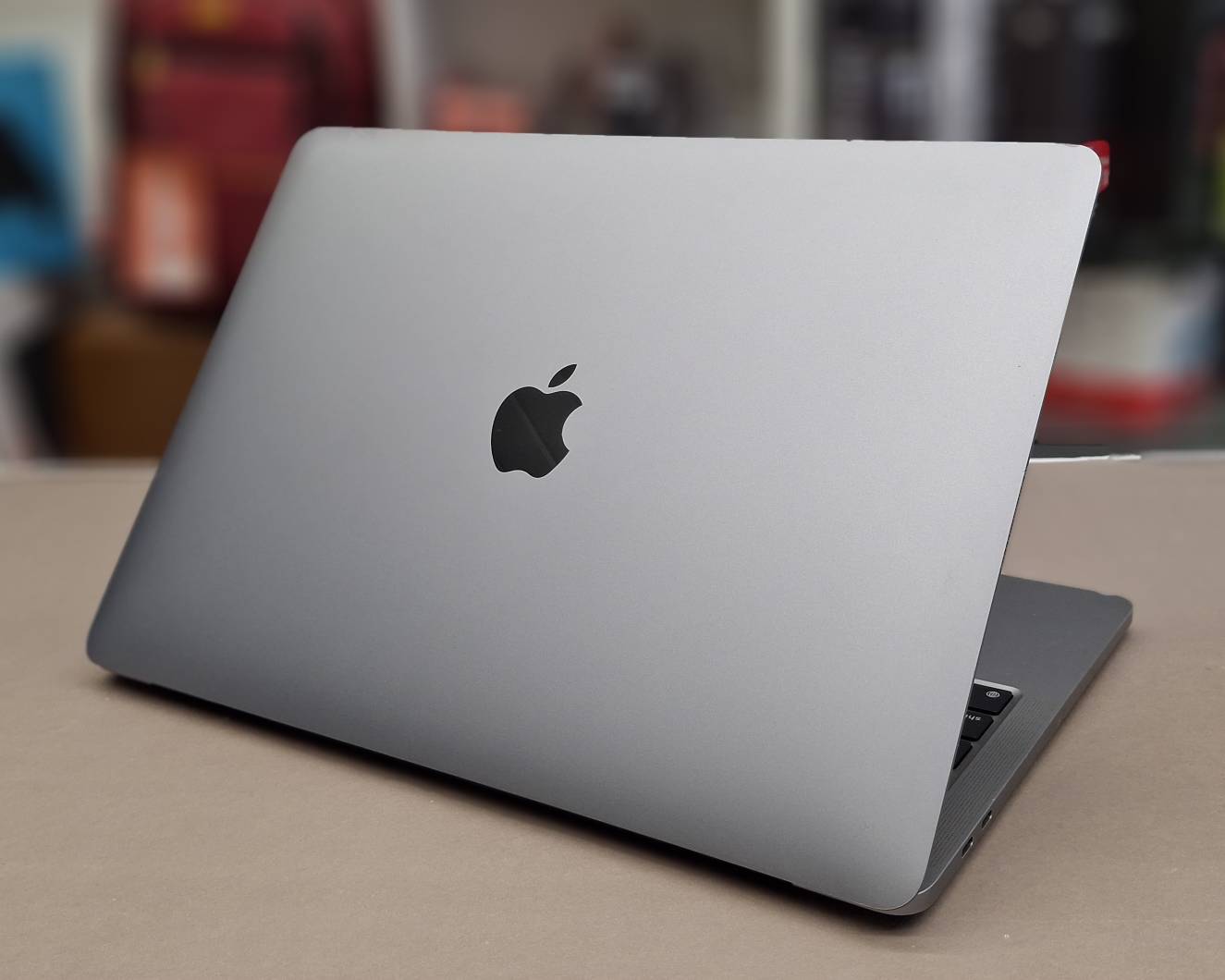 مک بوک پرو Macbook pro M1 17.1 2020 استوک - Image 2