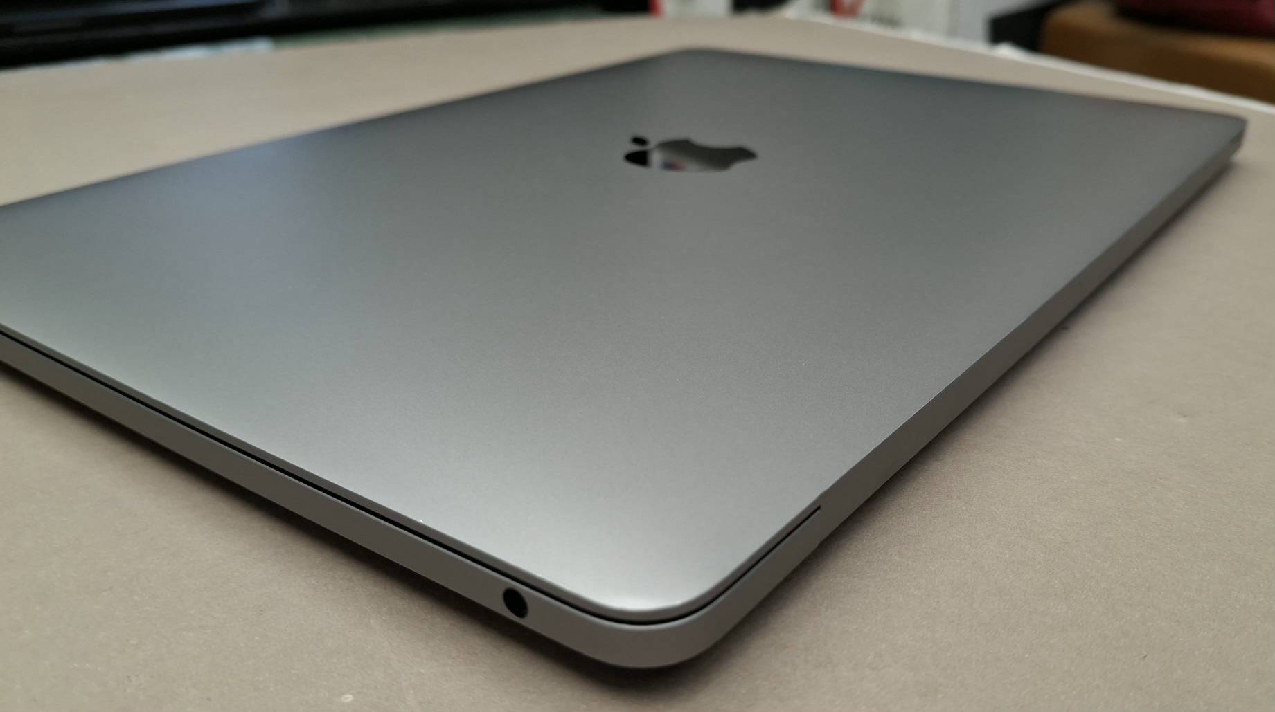 مک بوک پرو Macbook pro M1 17.1 2020 استوک - Image 4